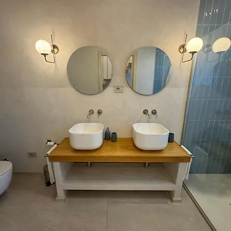 Tuvo Villa Levanto