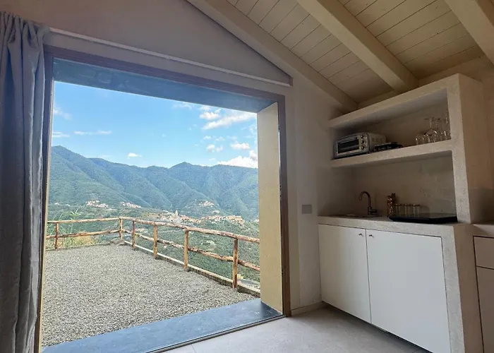 Tuvo Villa *